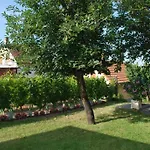 Panorama Apartmanhaz Διαμέρισμα Sárvár