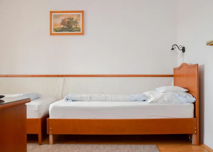 Lägenhet Panorama Apartmanhaz Sárvár
